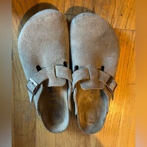Birkenstock Suede Clogs in Taupe